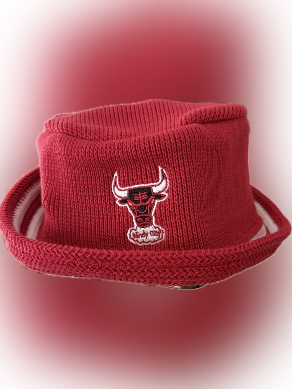 Mitchell & Ness Red Chicago Bulls Kids Knit Bucket Hat